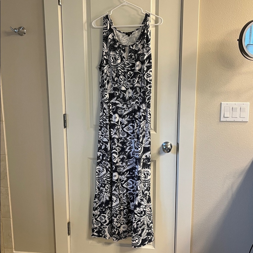 Talbots White and Blue Sleeveless Maxi Sundress
